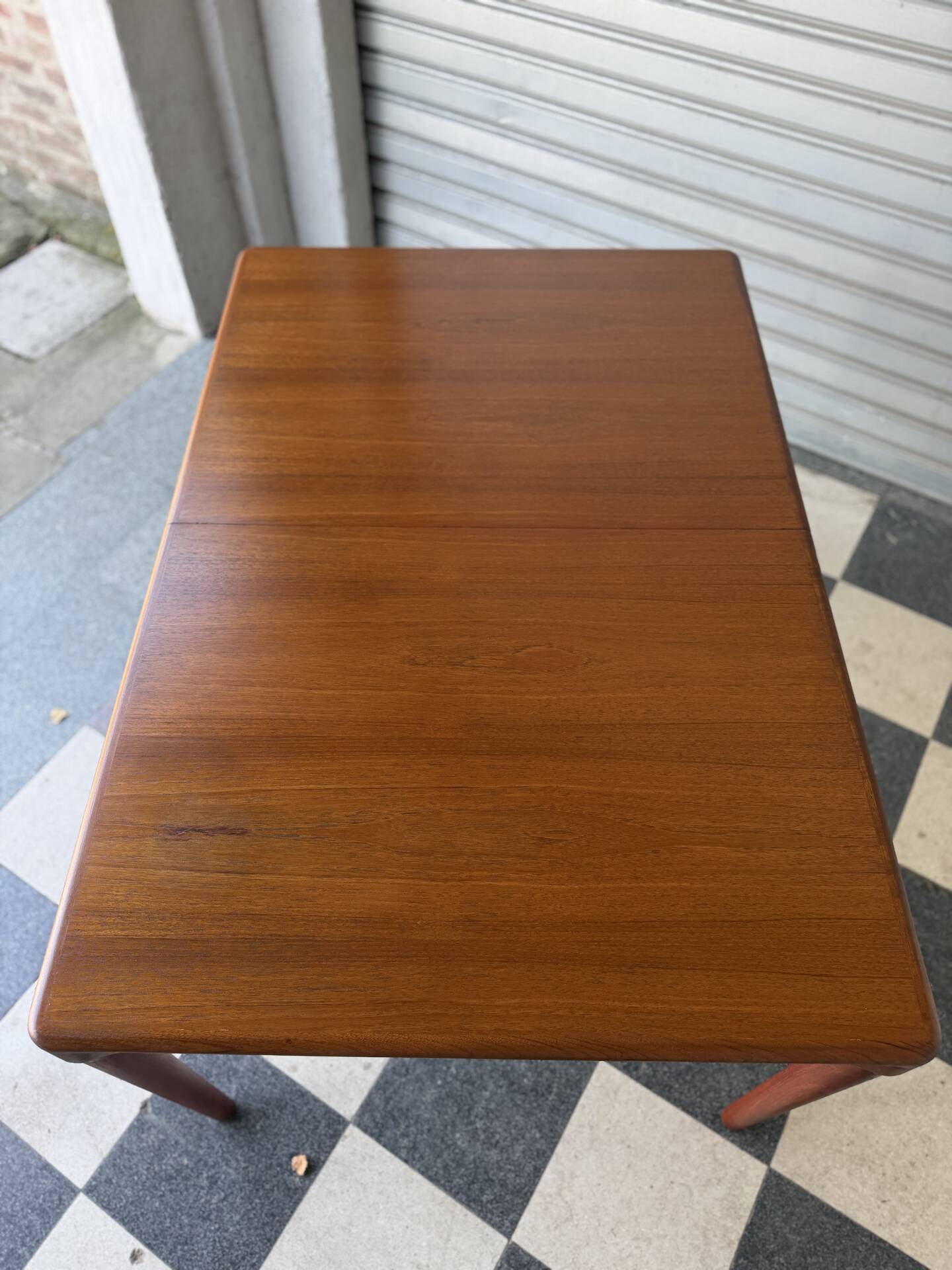 Table danoise en teck HW Klein pour Bramin