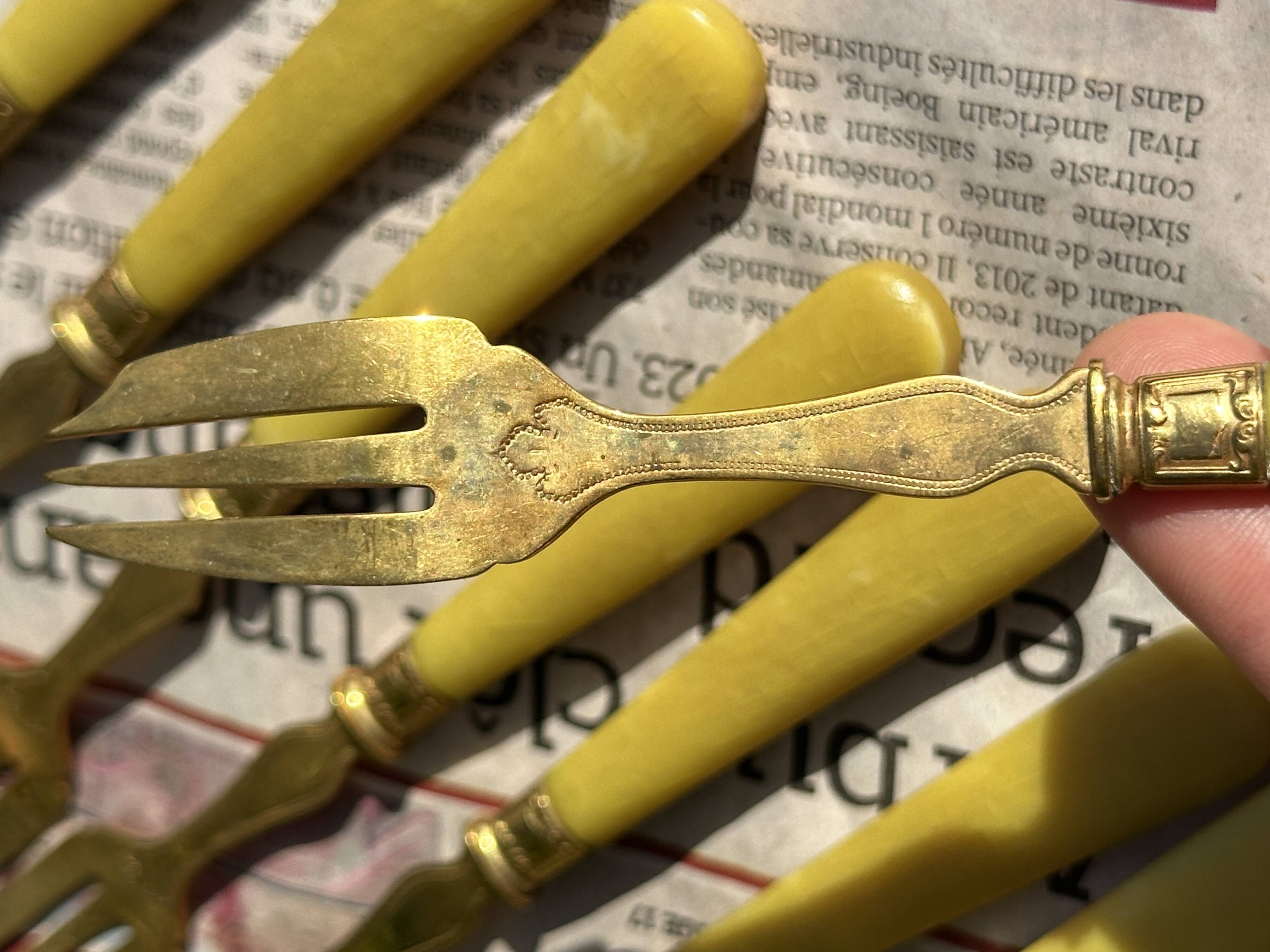 Set of 12 Dessert Cutlery - 1930s - Vintage Dessert Forks