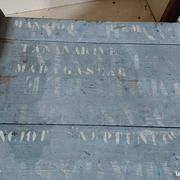 Large trunk/old chest, entirely original - address BANDOL
