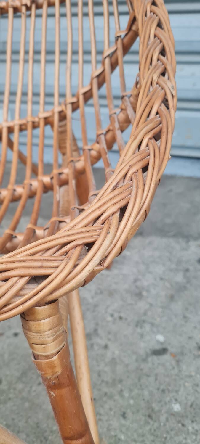 Fauteuil coquille en rotin