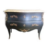 Curved chest of drawers