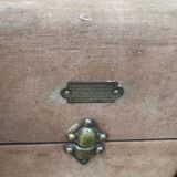 Old travel trunk "Be a Father" Lille