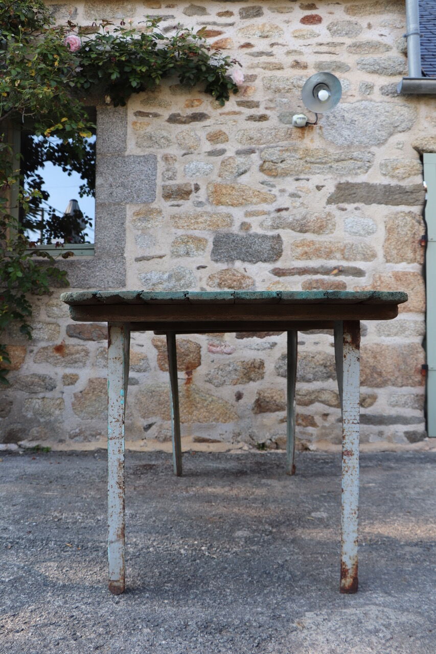 Sculptor's table / craft table