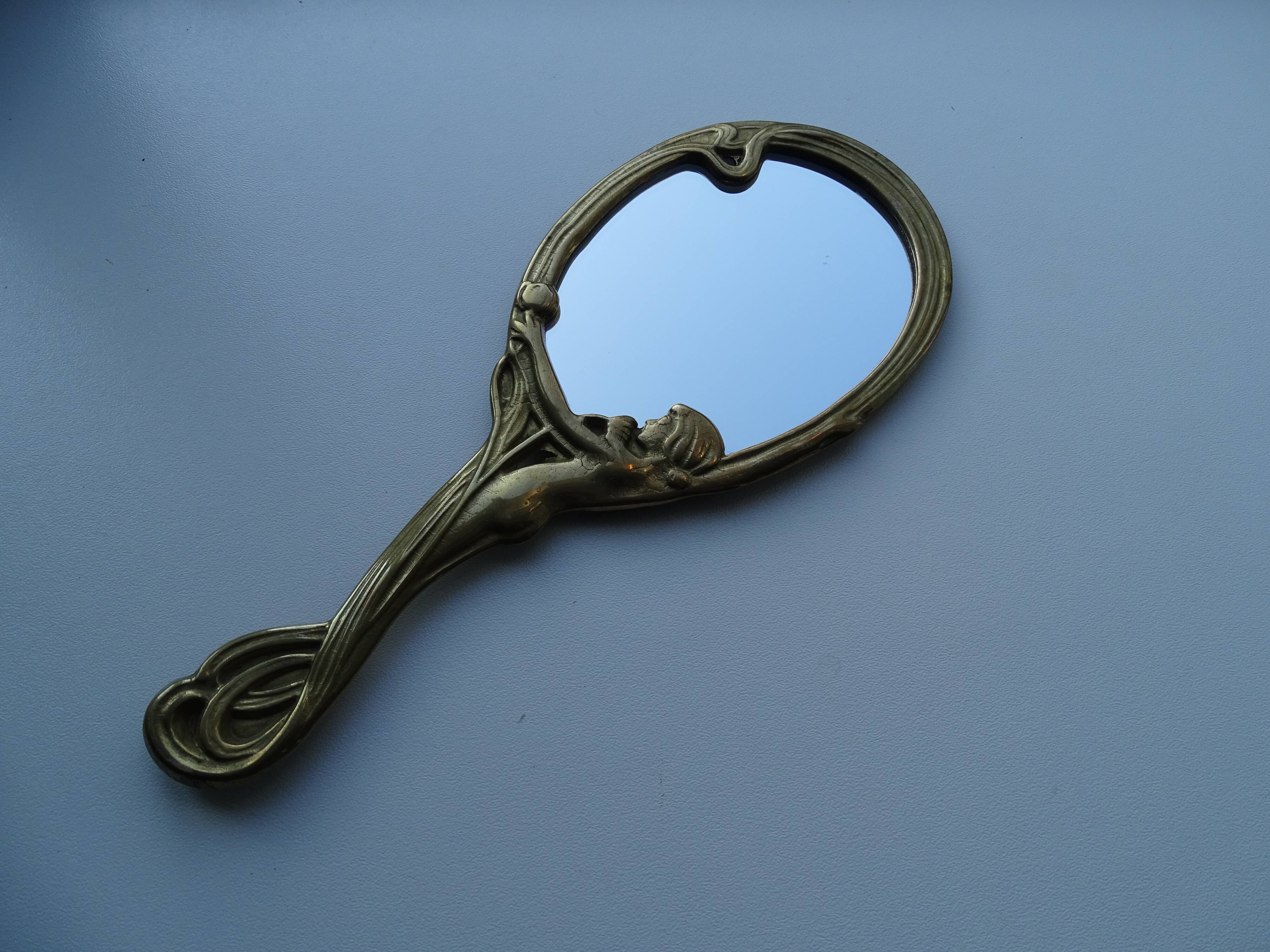 Hand-facing mirror bronze art nouveau style 1920