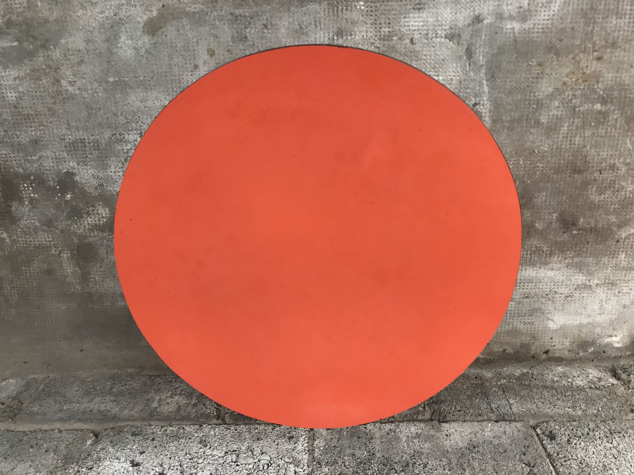 Coffee table round formica