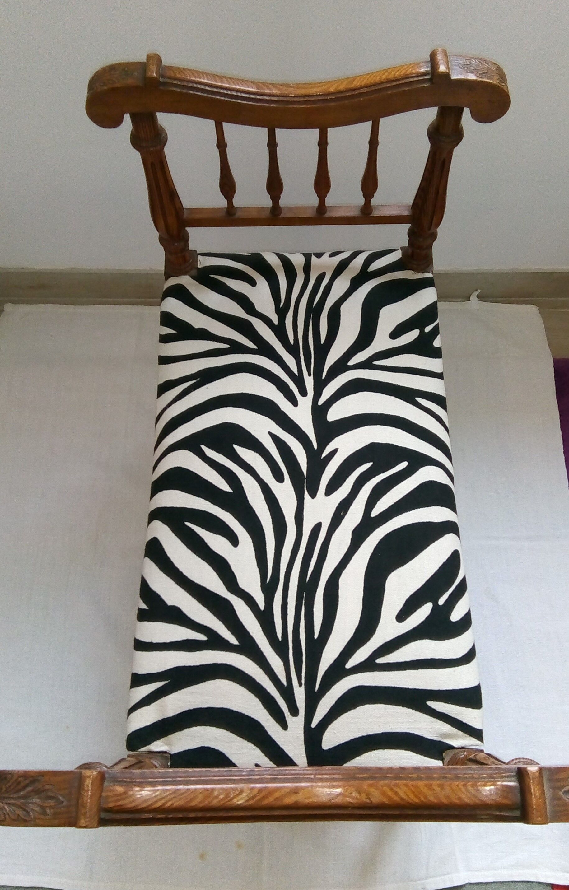Zebra bench