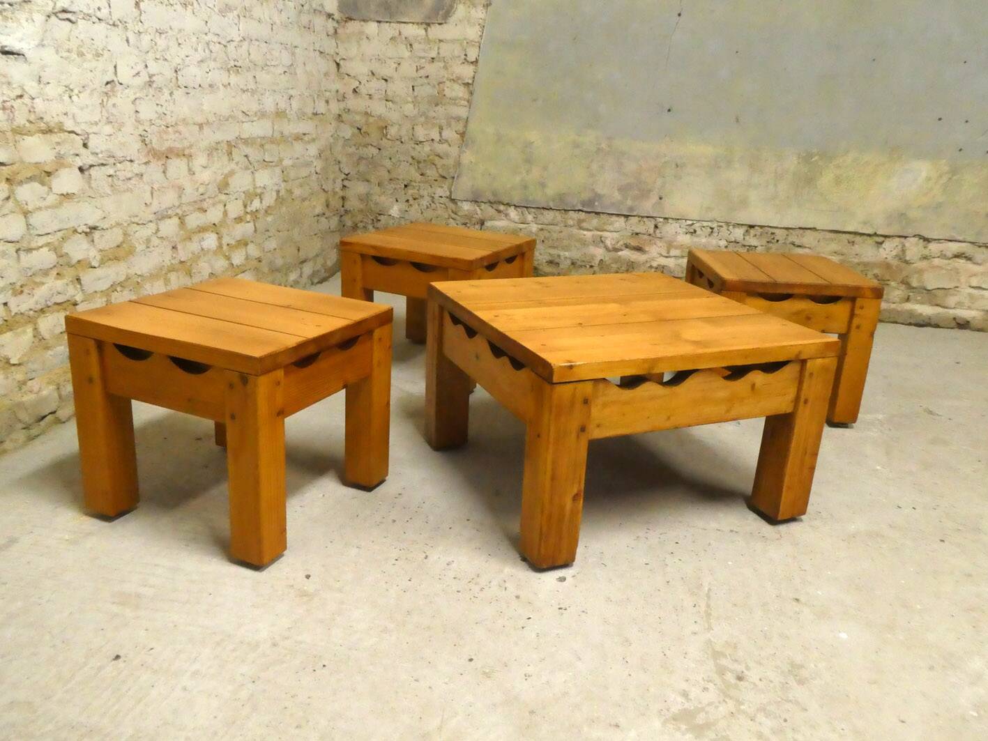 pine living room set, 1980