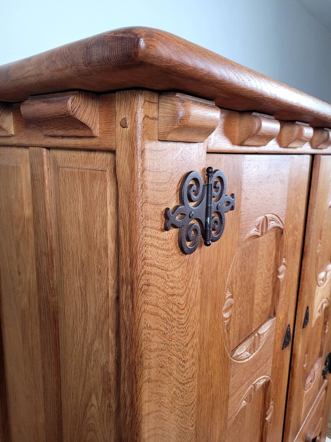 Vintage design solid oak sideboard