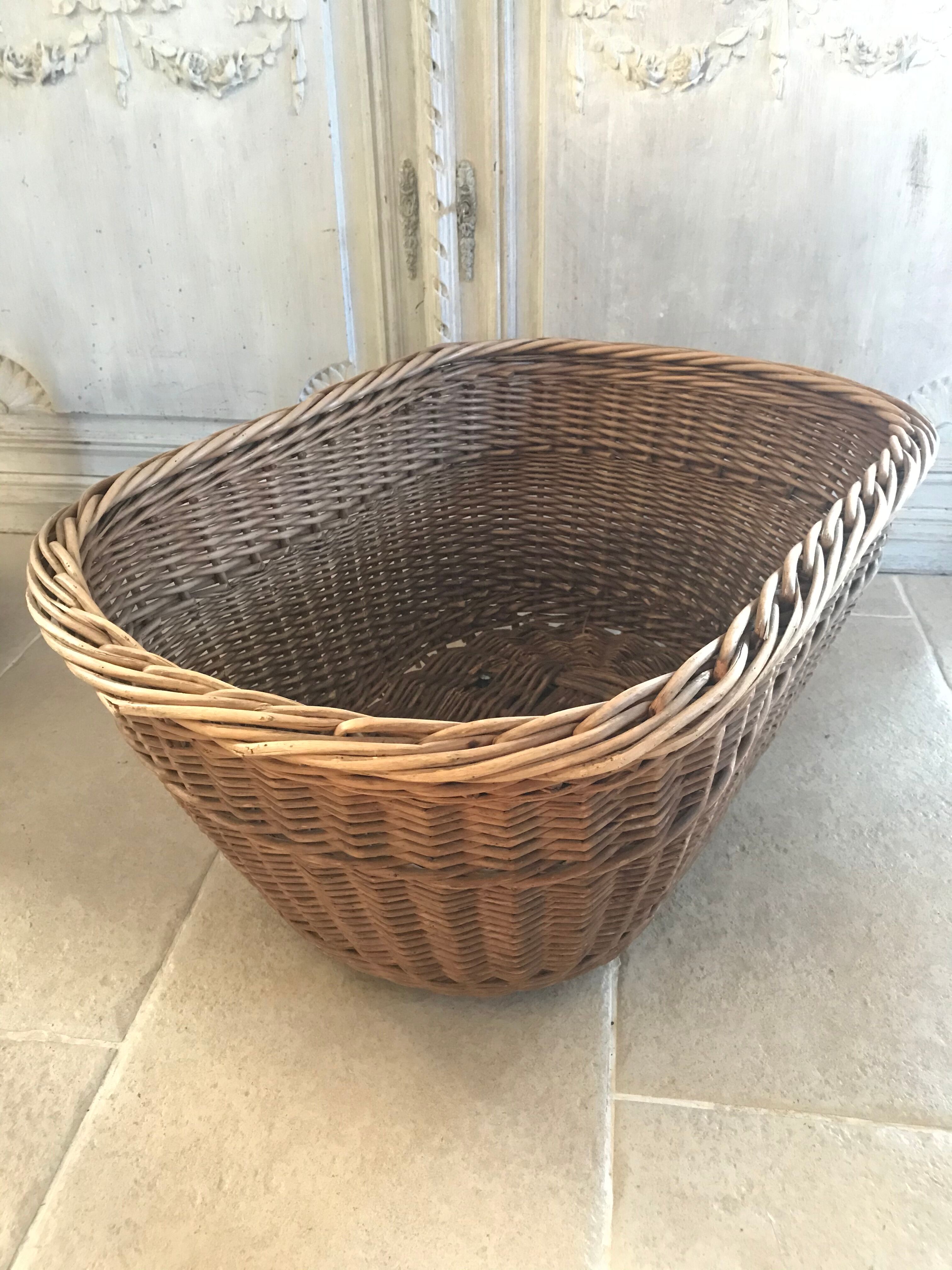 68cm wicker oval basket