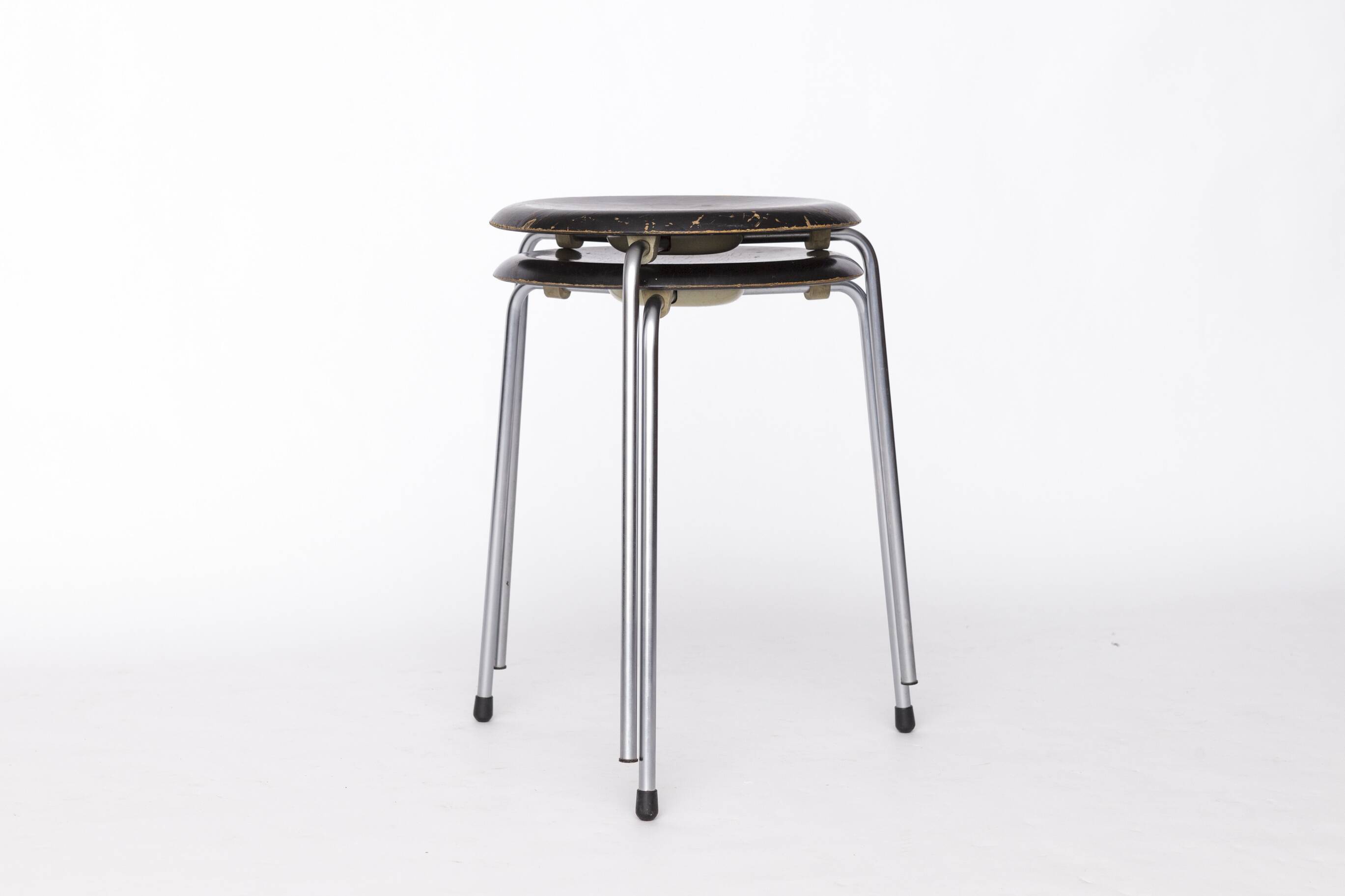 Pair of Arne Jacobsen Dot Stools 3170, 1950s Danish Design for Fritz Hansen