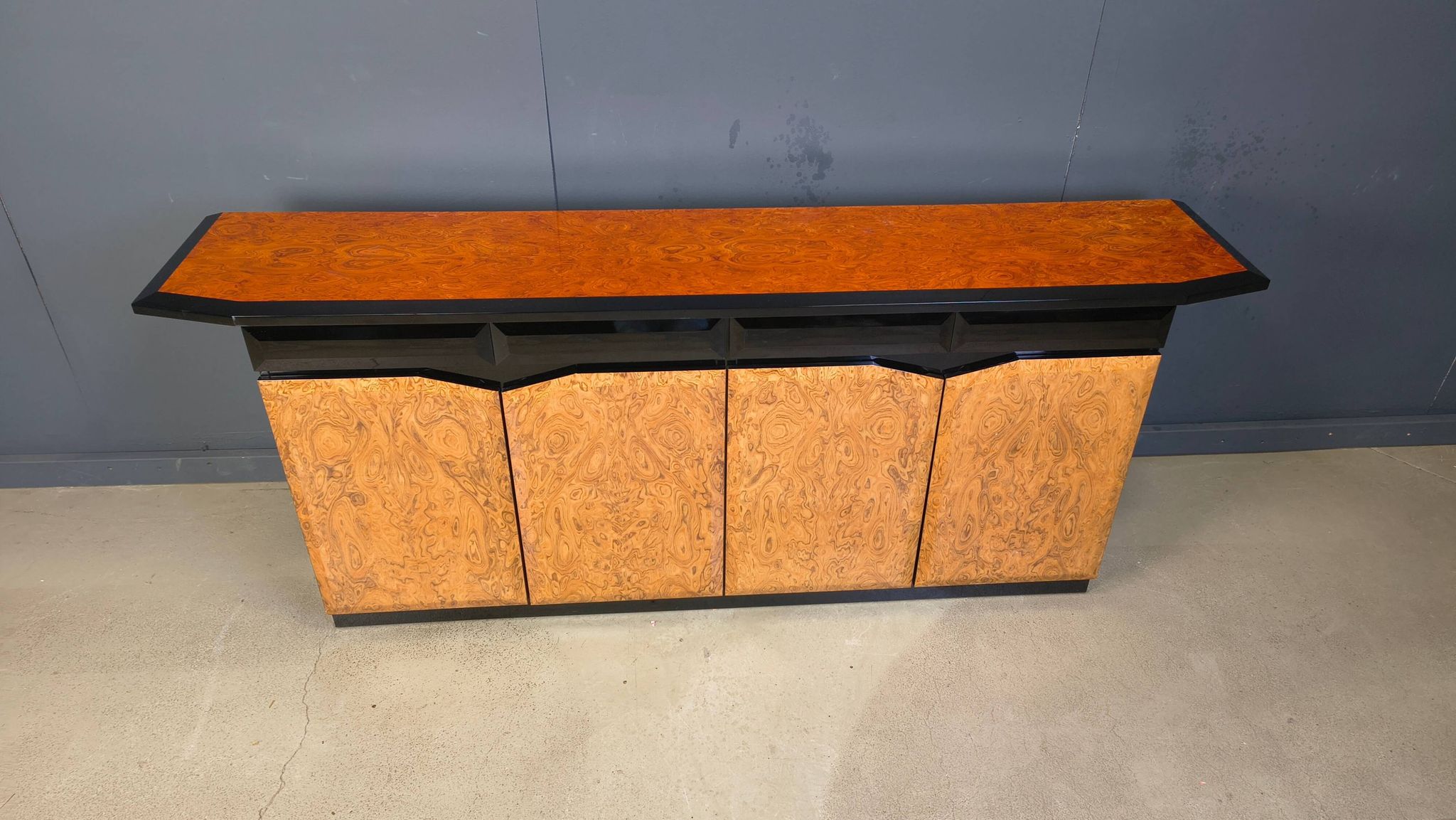Vintage lacquer and burl wood credenza, 1980s