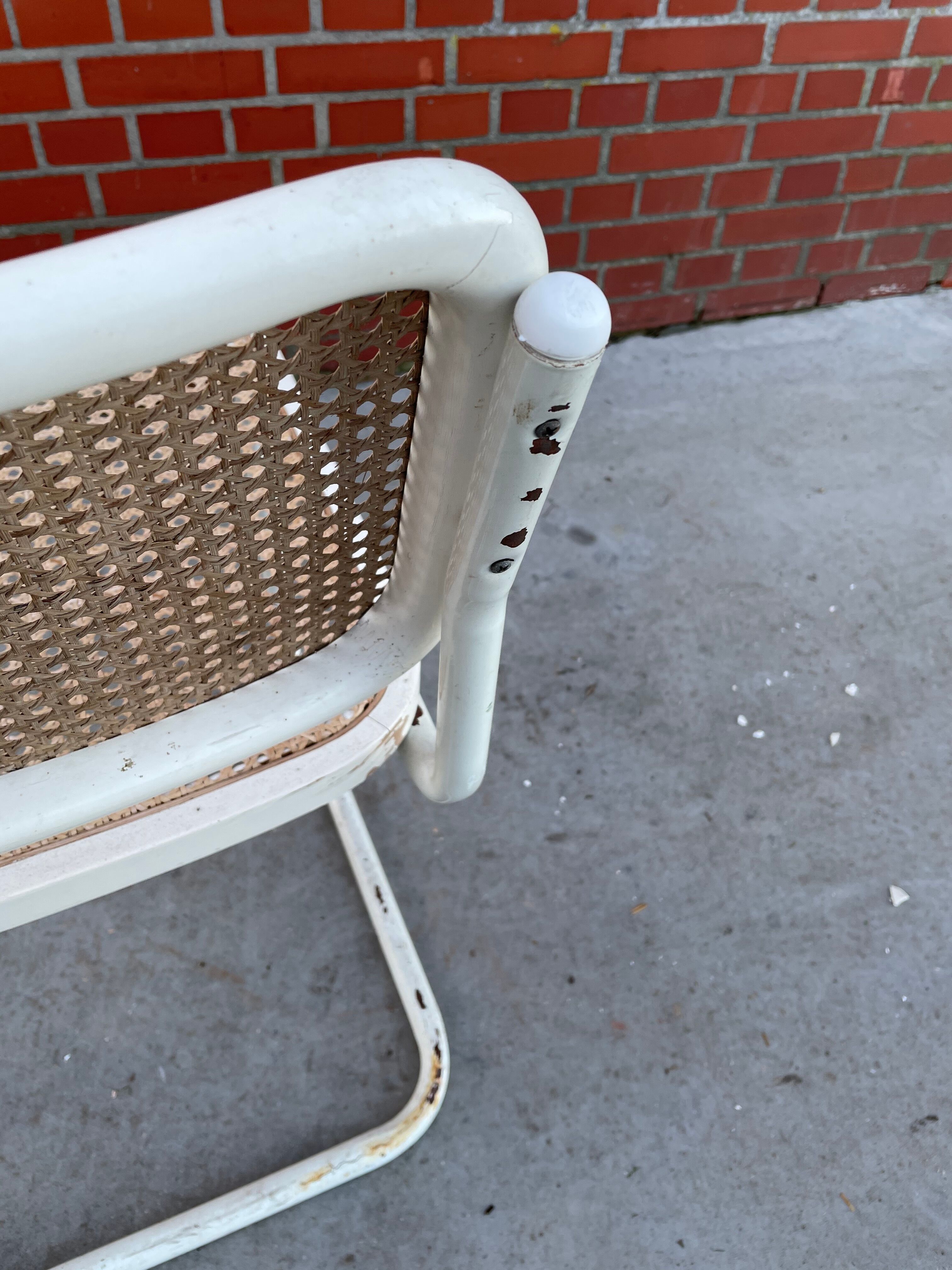 Cesca design chair b32 model white