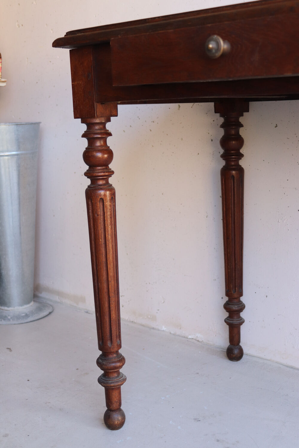 Small antique wooden desk – turned legs