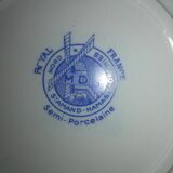 12 St Amand dessert plates