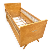 Lit vintage pour enfant - en rotin et bois - 1960