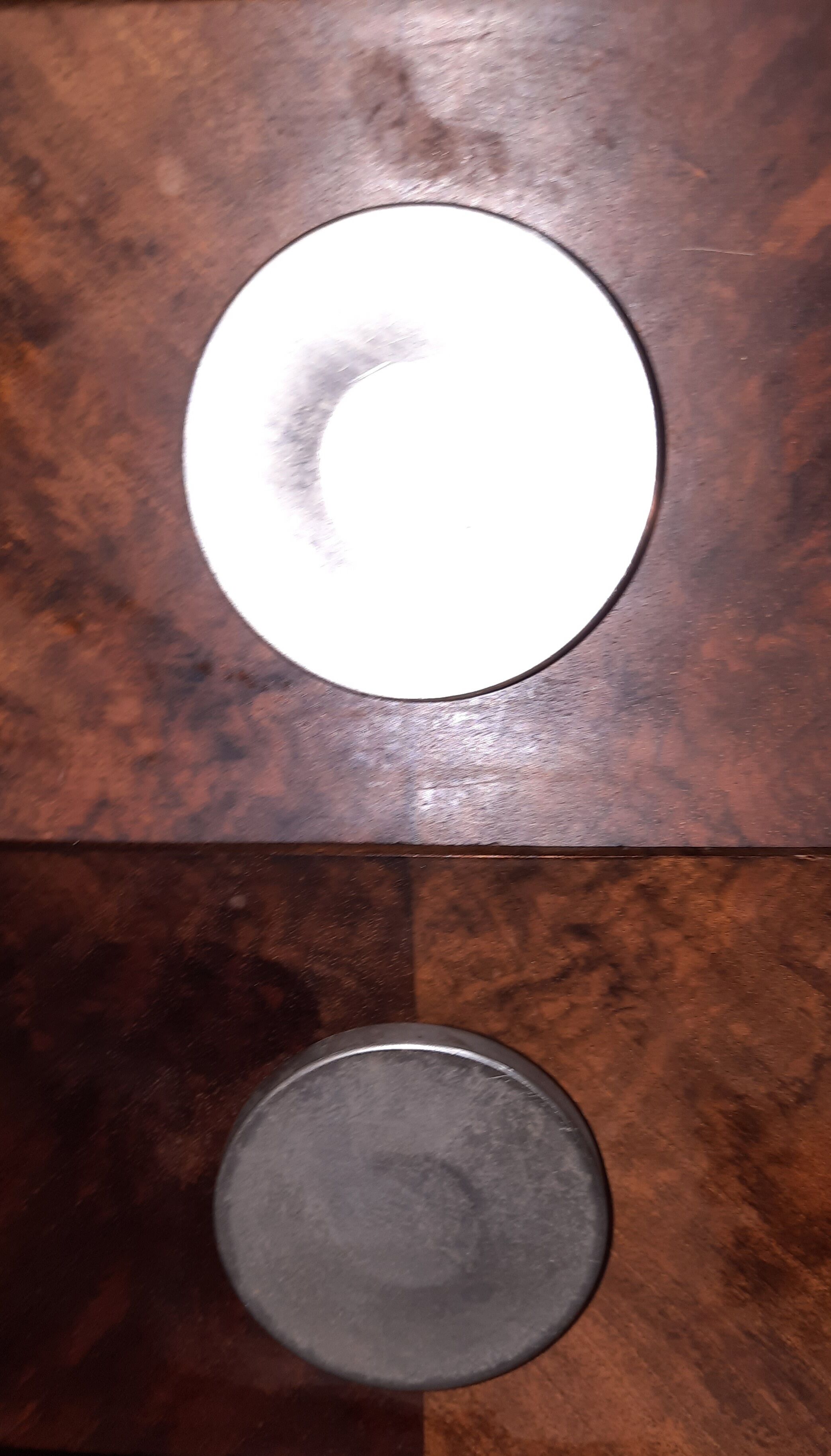 Art deco storage unit