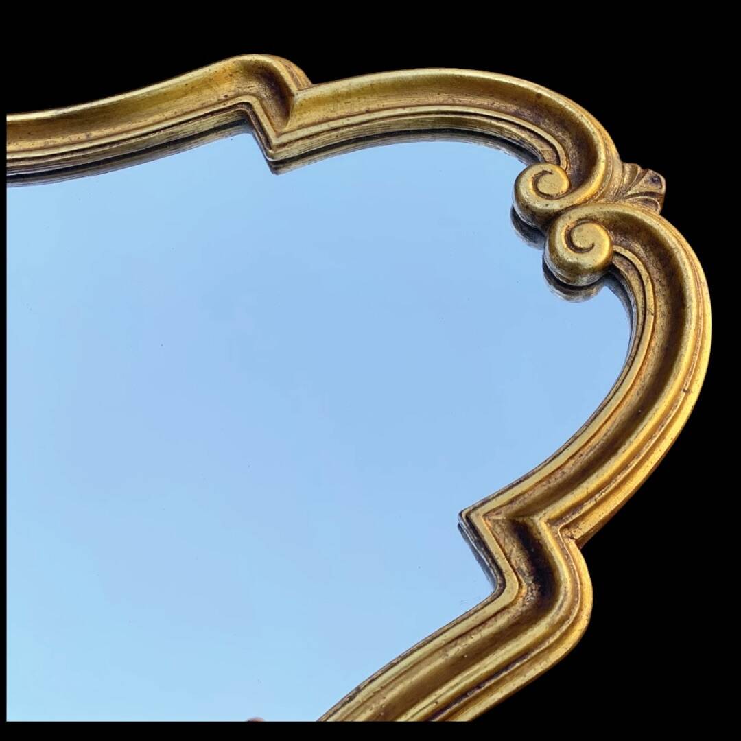 Antique Rococo wall mirror in gilded resin - H55 cm