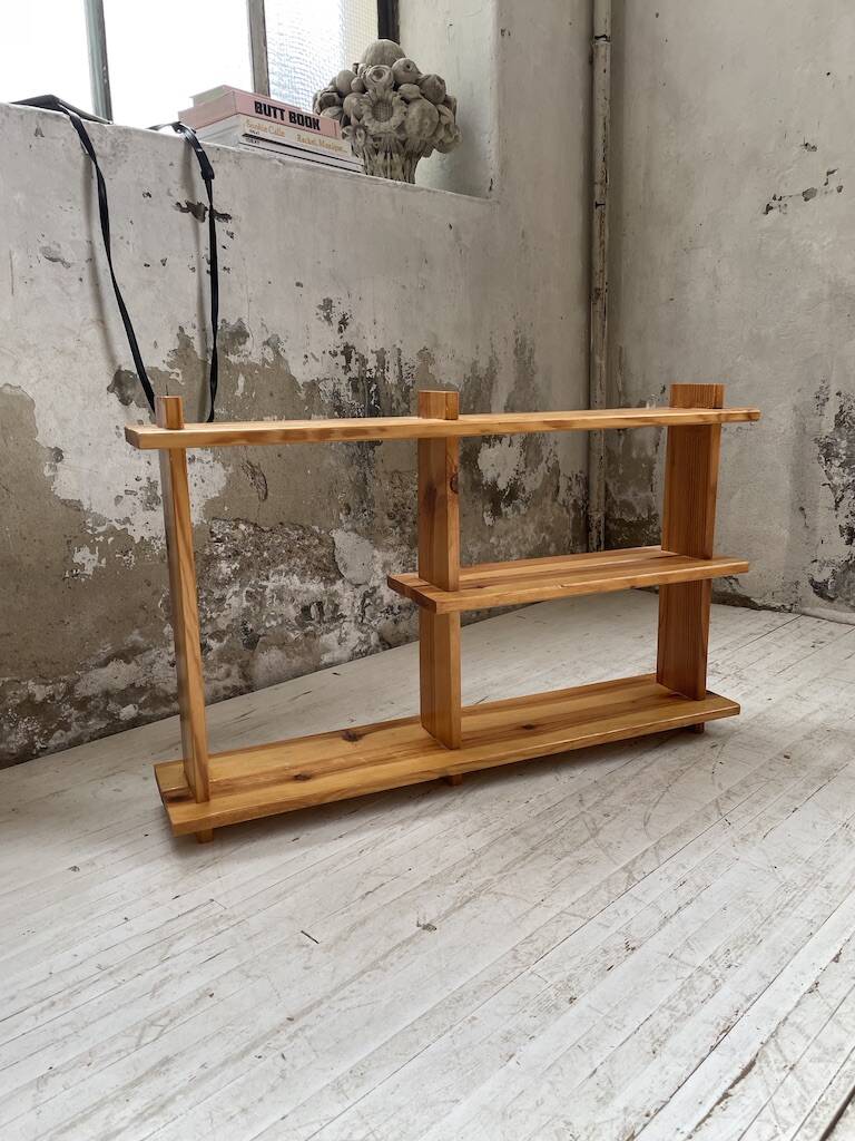 Trio d'étagères constructivistes en pin style Regain