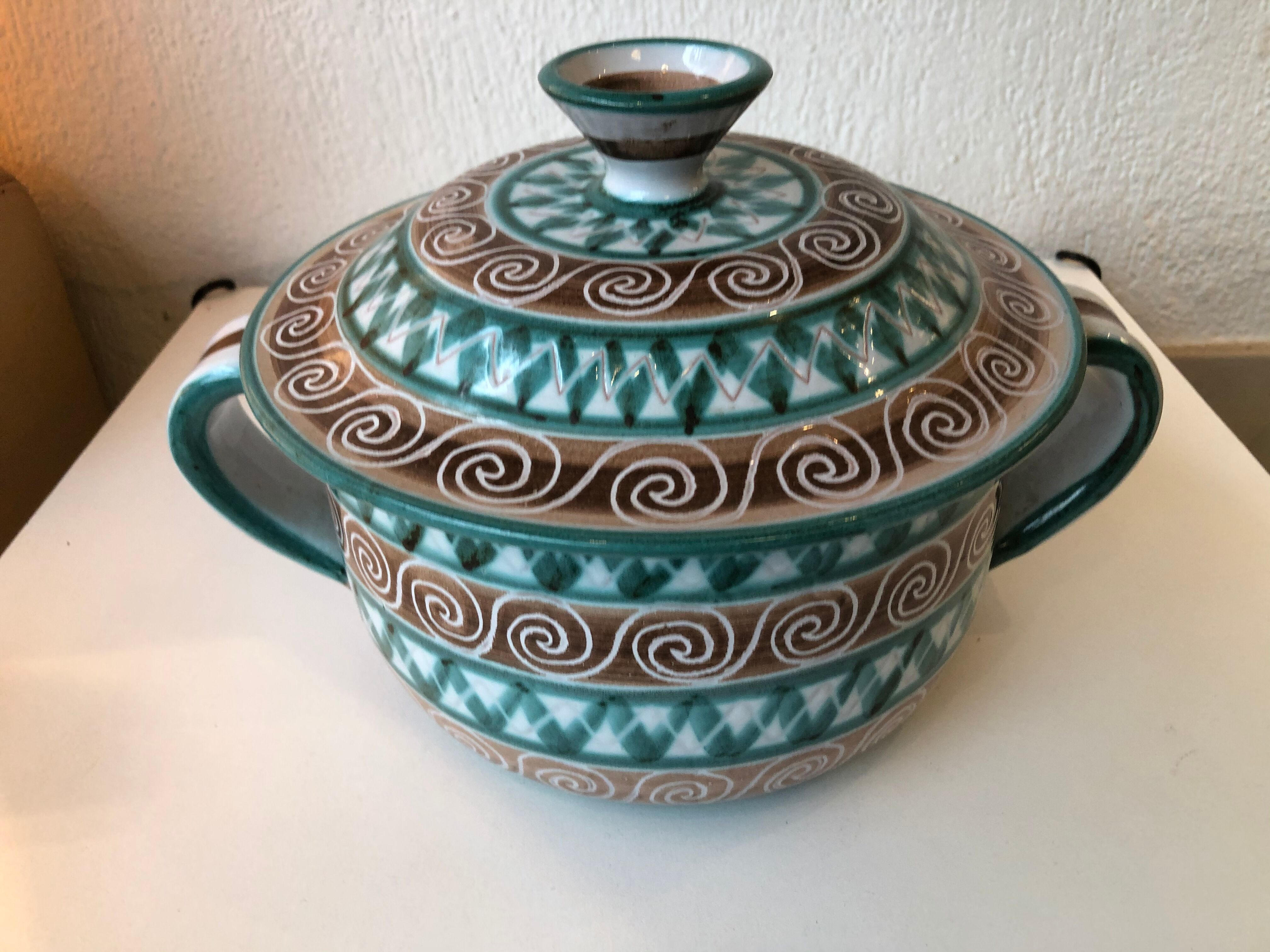 Ceramic pot by Robert Picault in Vallauris 1950