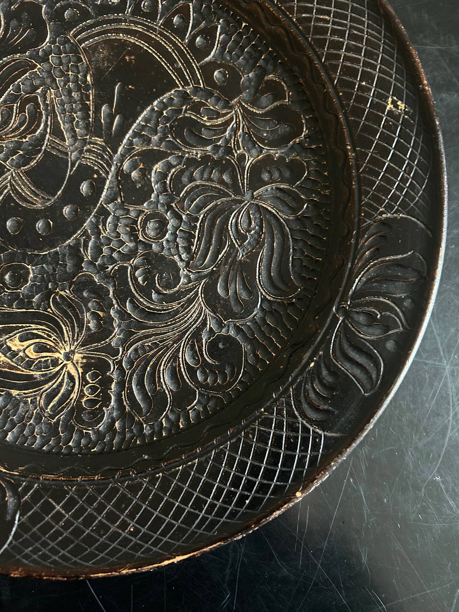Korond ceramic dish with bird decoration