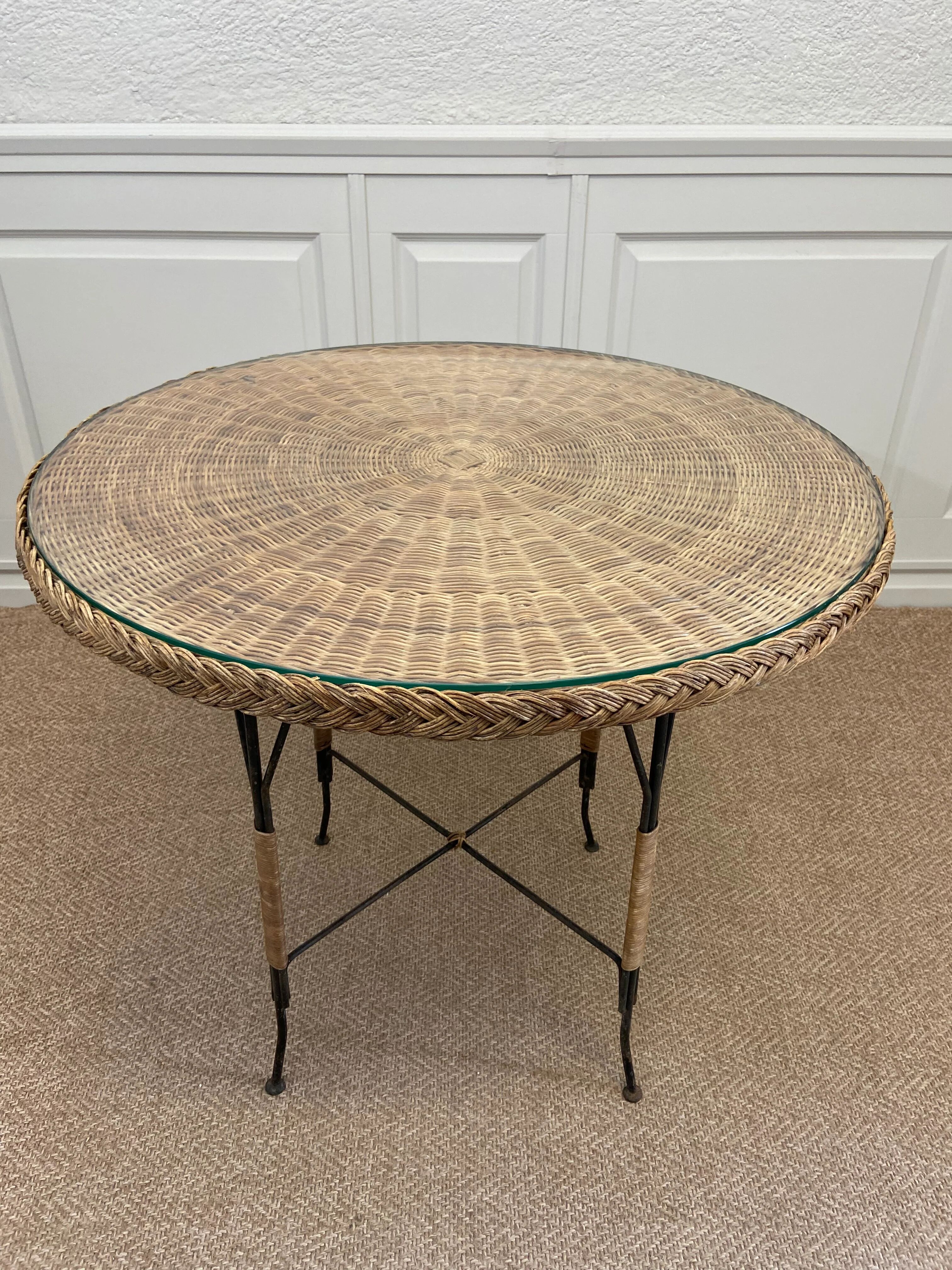 Table en osier Art Déco avec plateau en verre, Allemagne, vers 1920