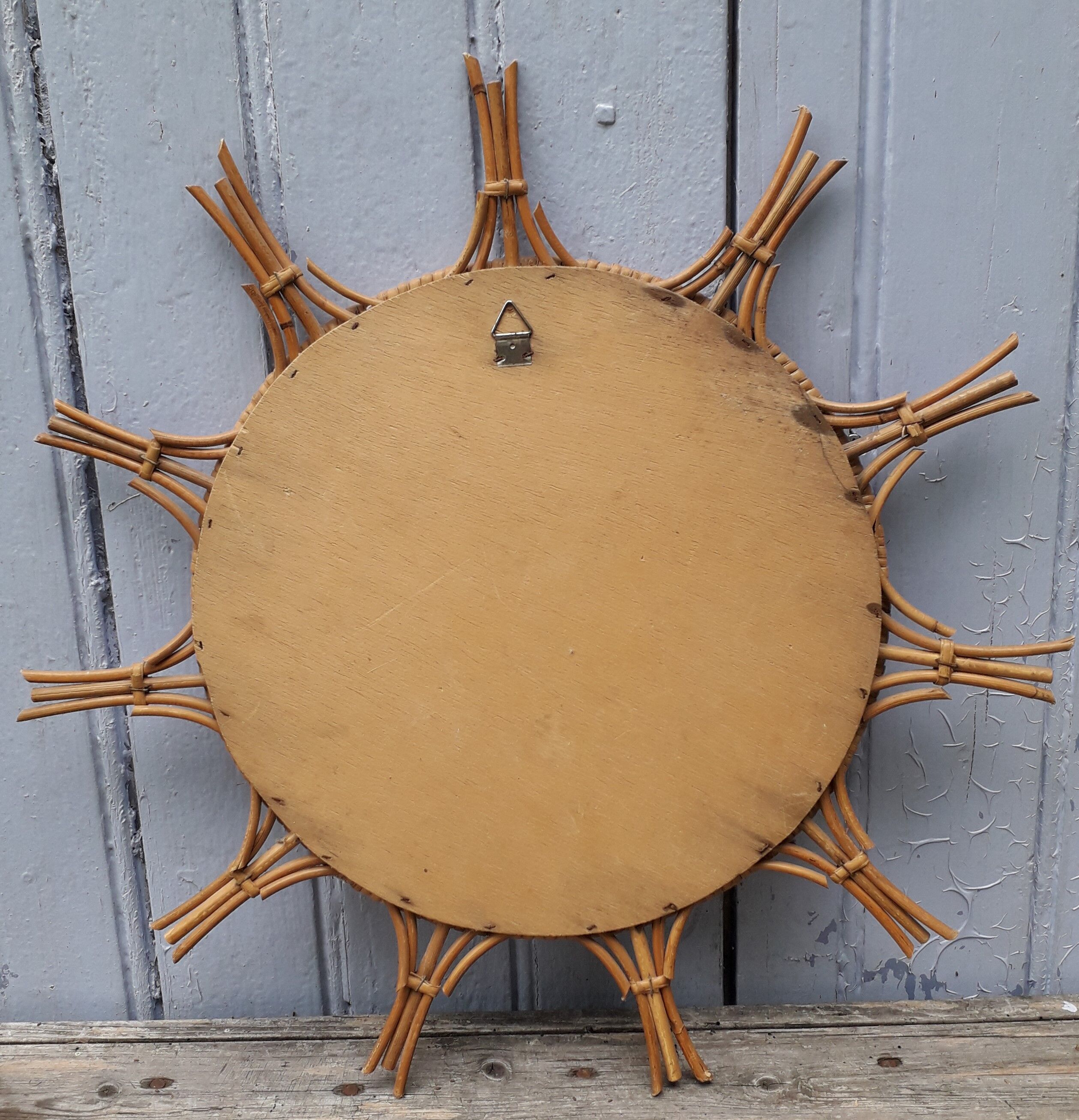 52x52 cm rattan mirror