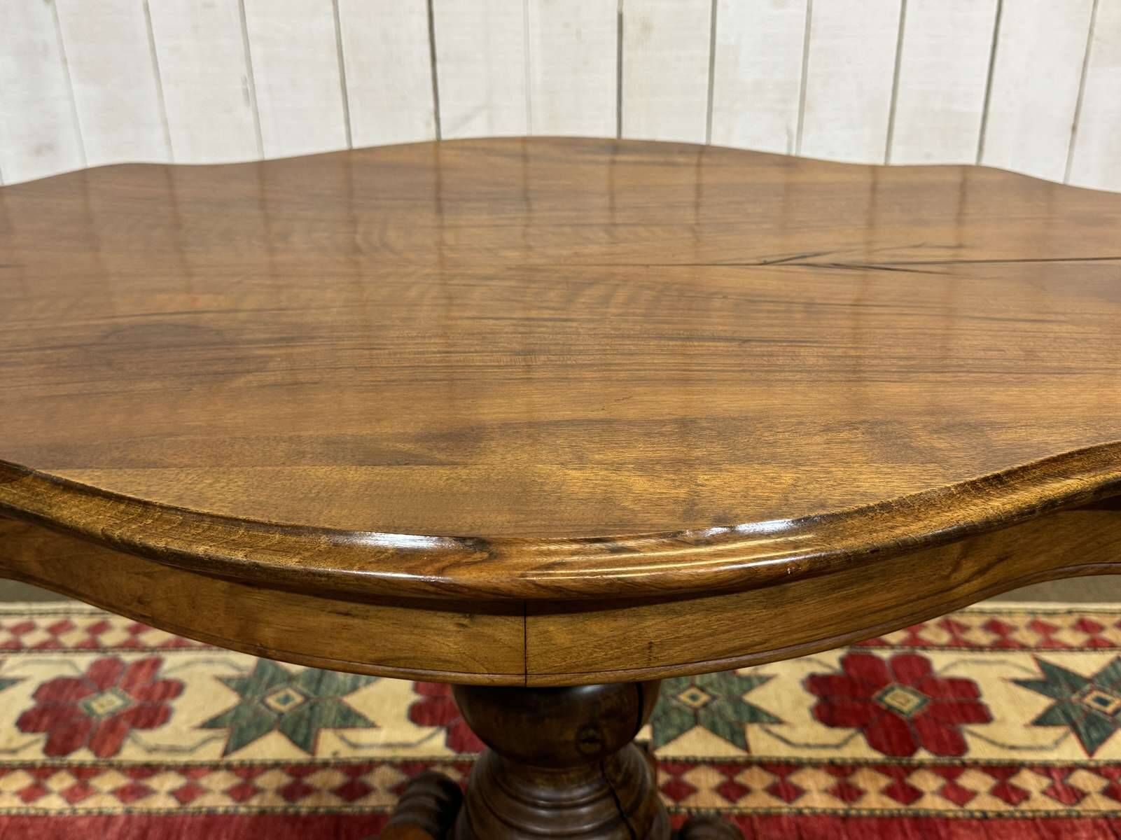 Louis Philippe side table in walnut, late 19th century.