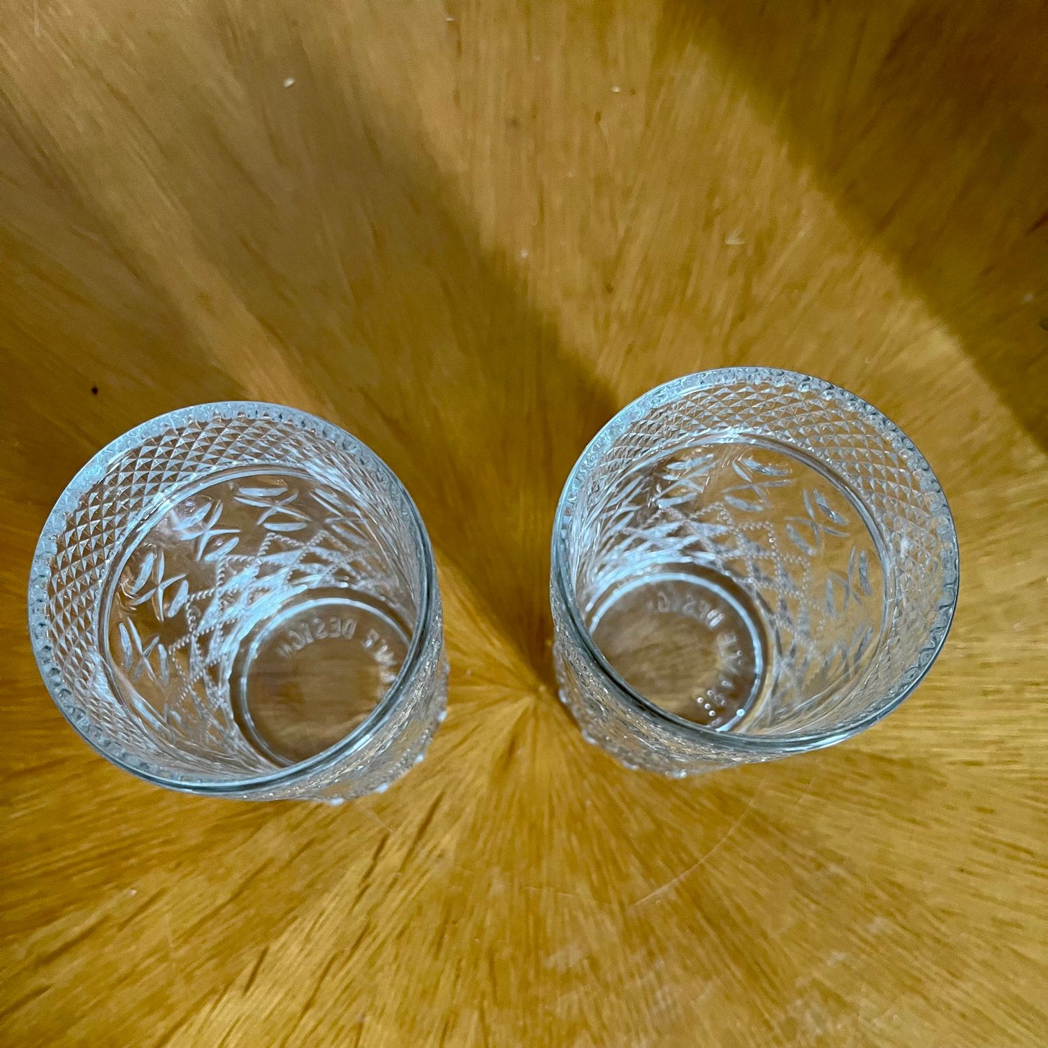 Set of two vintage glasses Design France