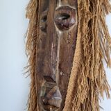 African mask in wood and rope Good condition