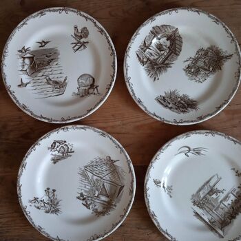 4 old flat plates, iron earth