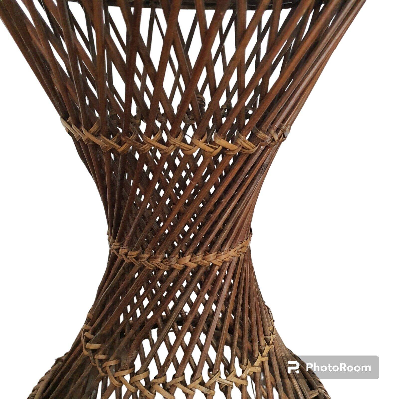 Old Diabolo Stool In Woven Rattan Year 60-70 Vintage Decoration