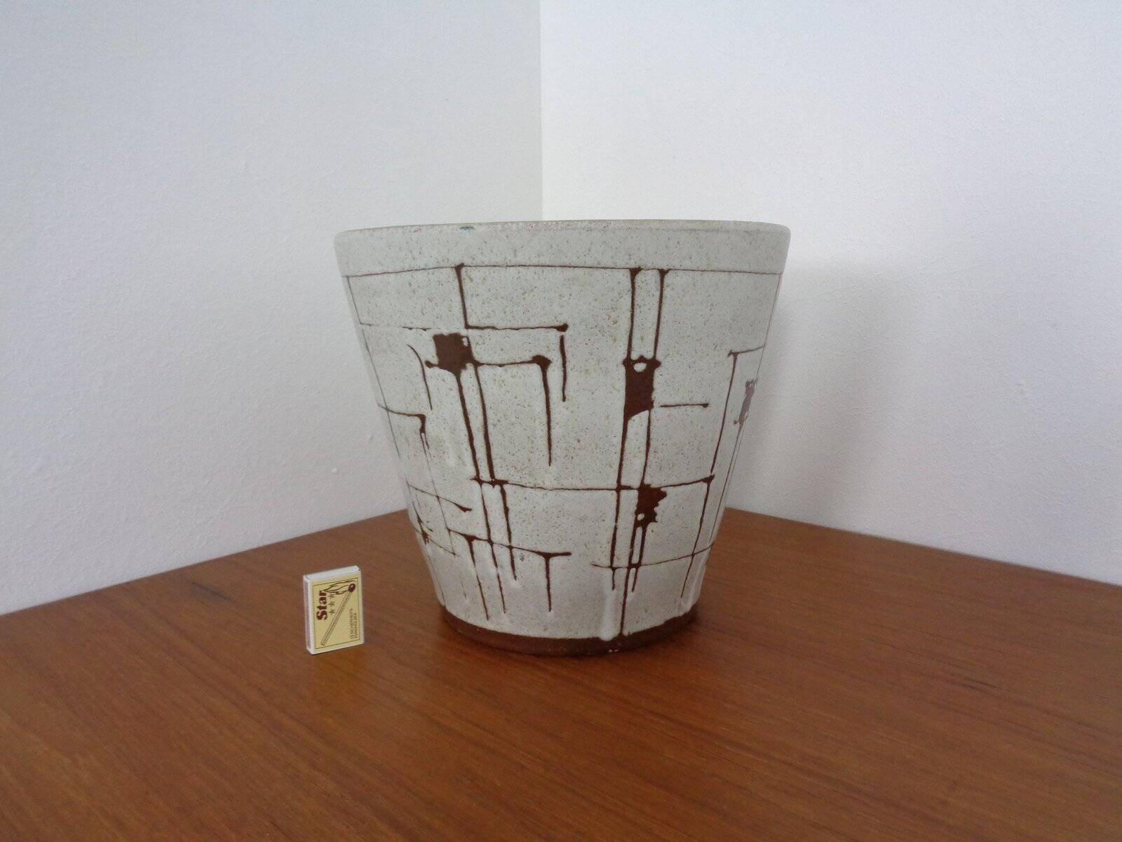 Large lava ceramic cachepot, 1970s