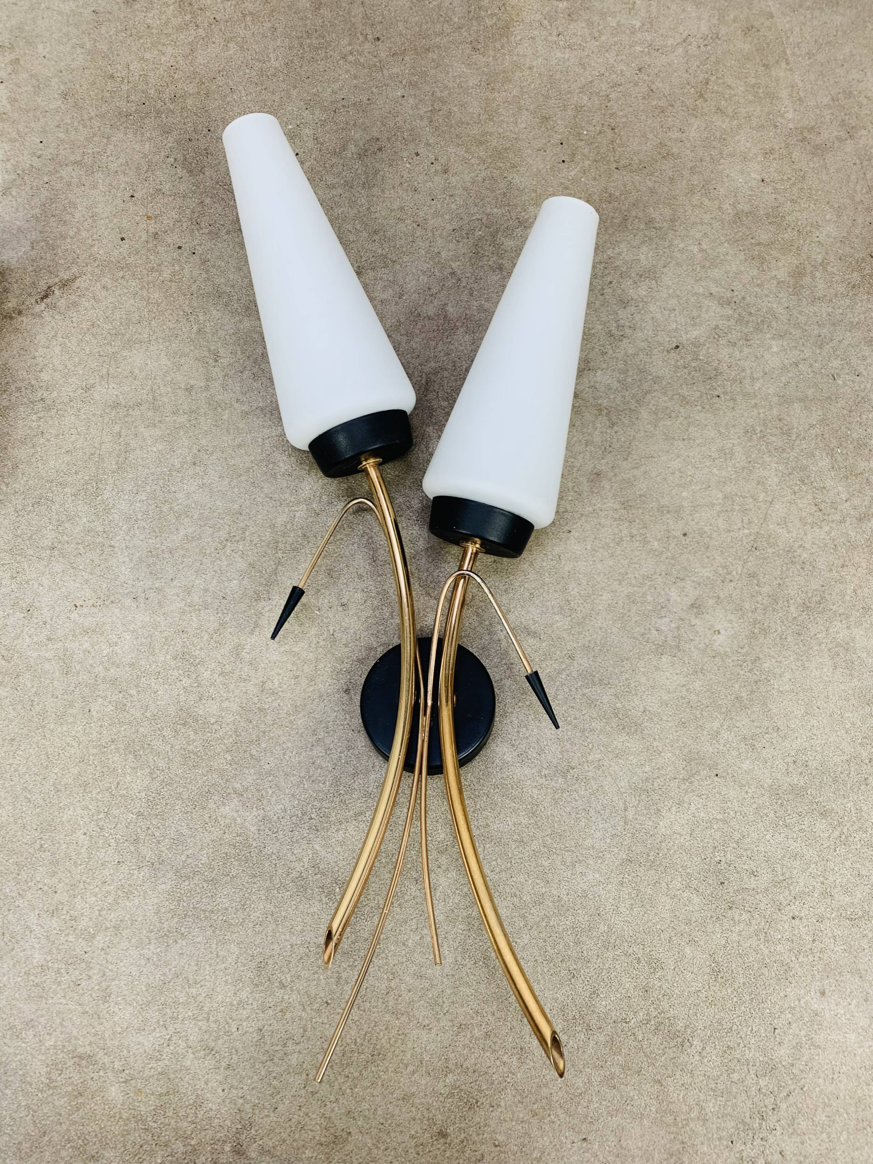 Pair of 1950s wall lights, opaline and brass tulips, Lunel Arlus