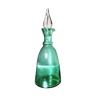 Glass decanter with tapered cap