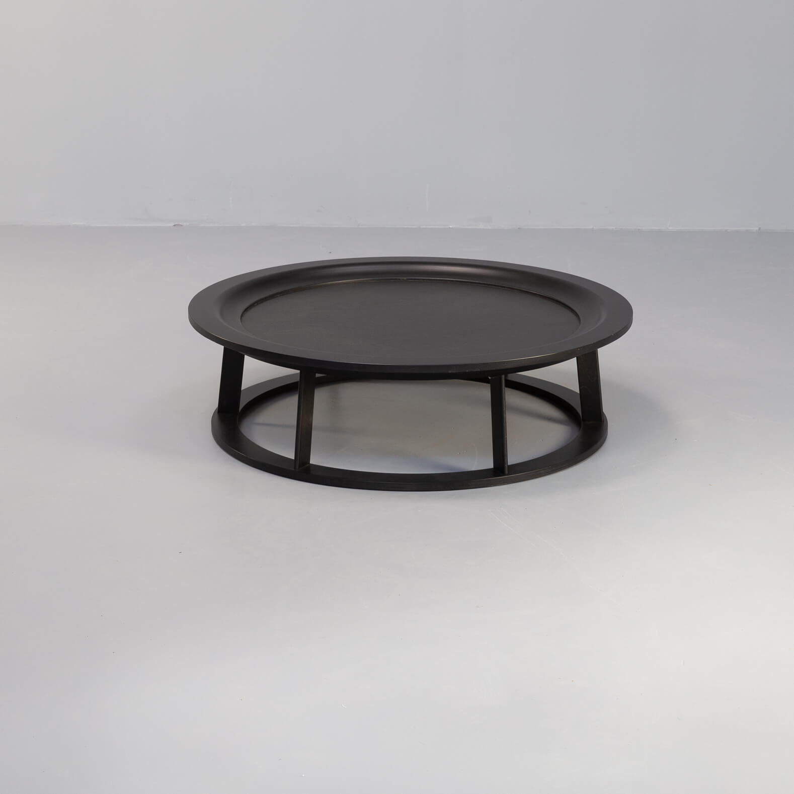 21st century Roderick Vos ‘obi’ 100cm coffee table for Linteloo