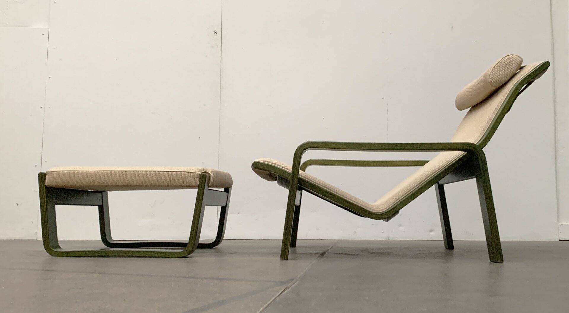 Ensemble de fauteuils lounge Pulkka finlandais du milieu du siècle avec ottomans par Ilmari Lappalainen pour Asko