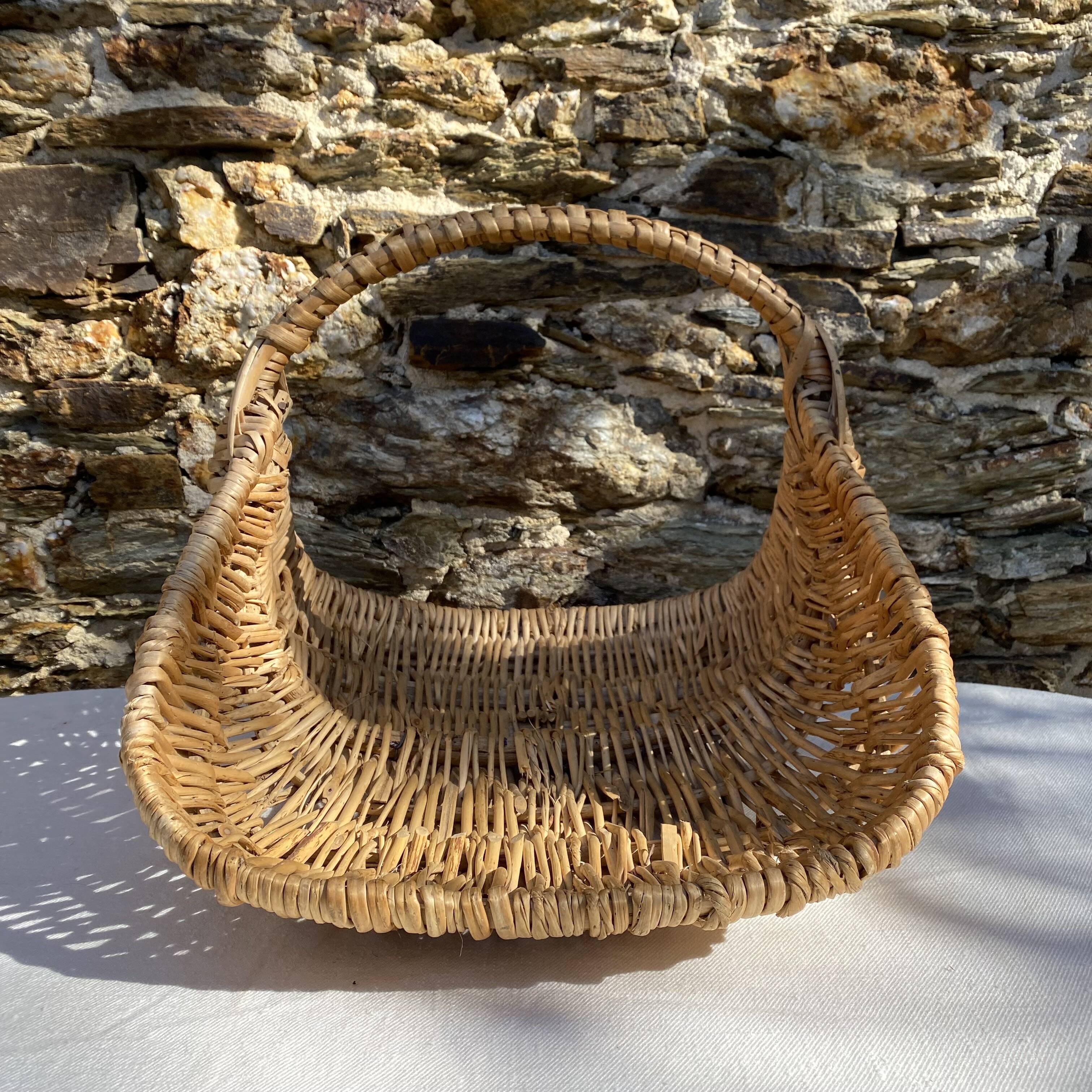 Woven wicker log basket