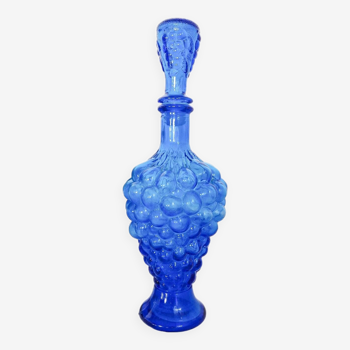 Carafe vintage bleue en verre en forme de grappe de raisin