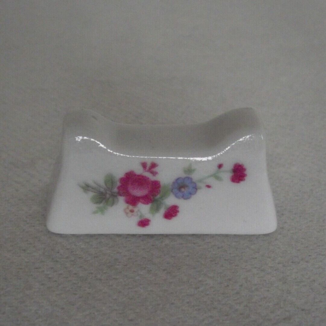 Set of 12 vintage cutlery in French porcelain with a lovely floral decoration 4430