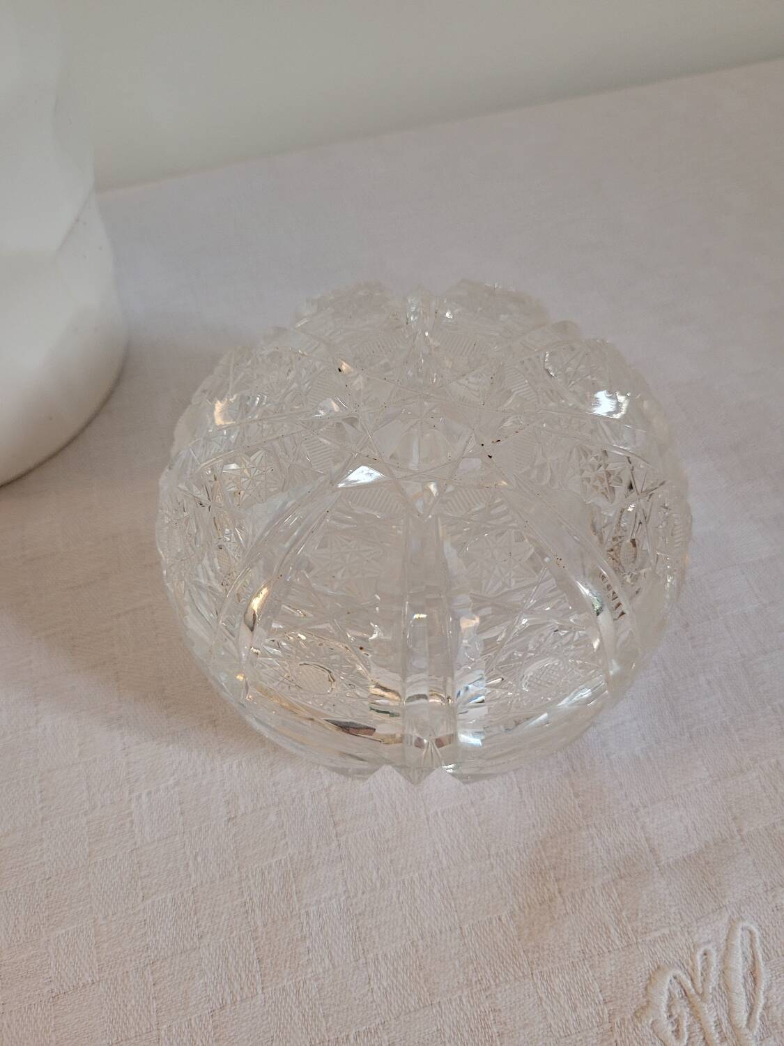 Small cut crystal box