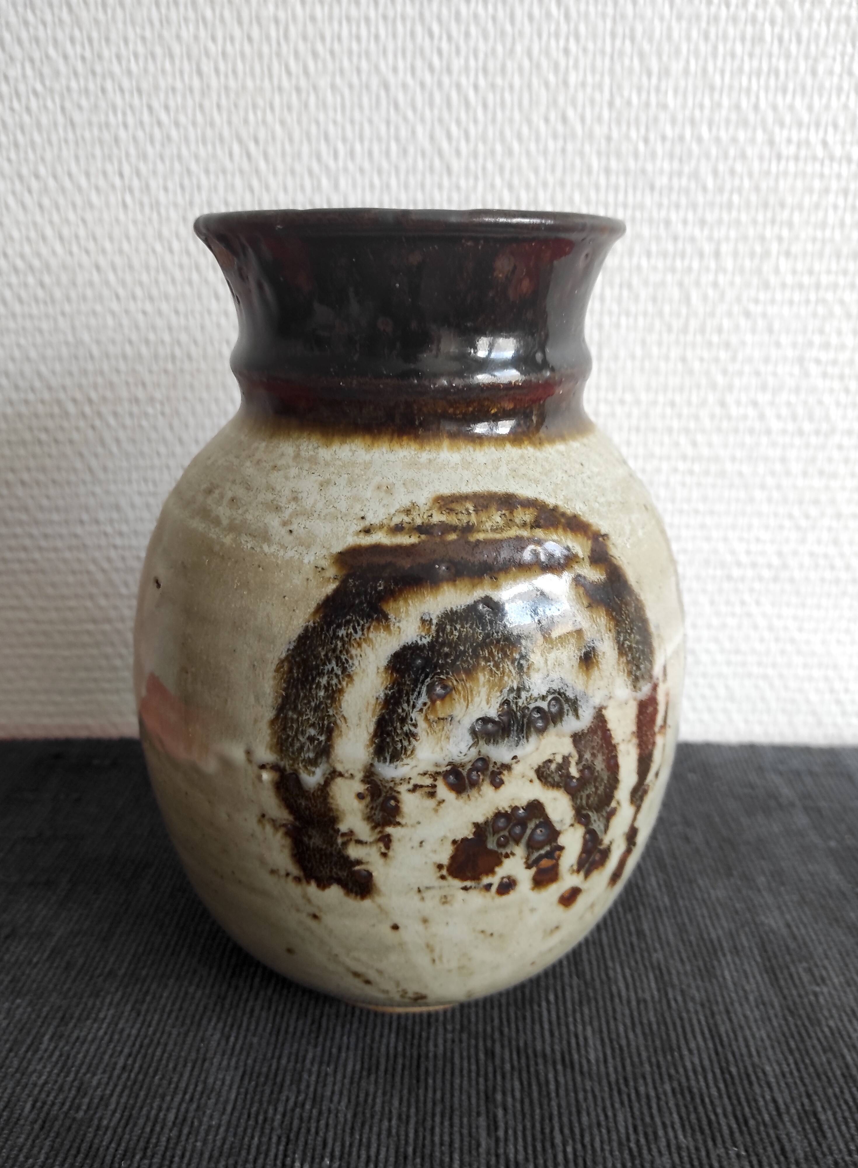 Enamelled sandstone vase – 60s/70s