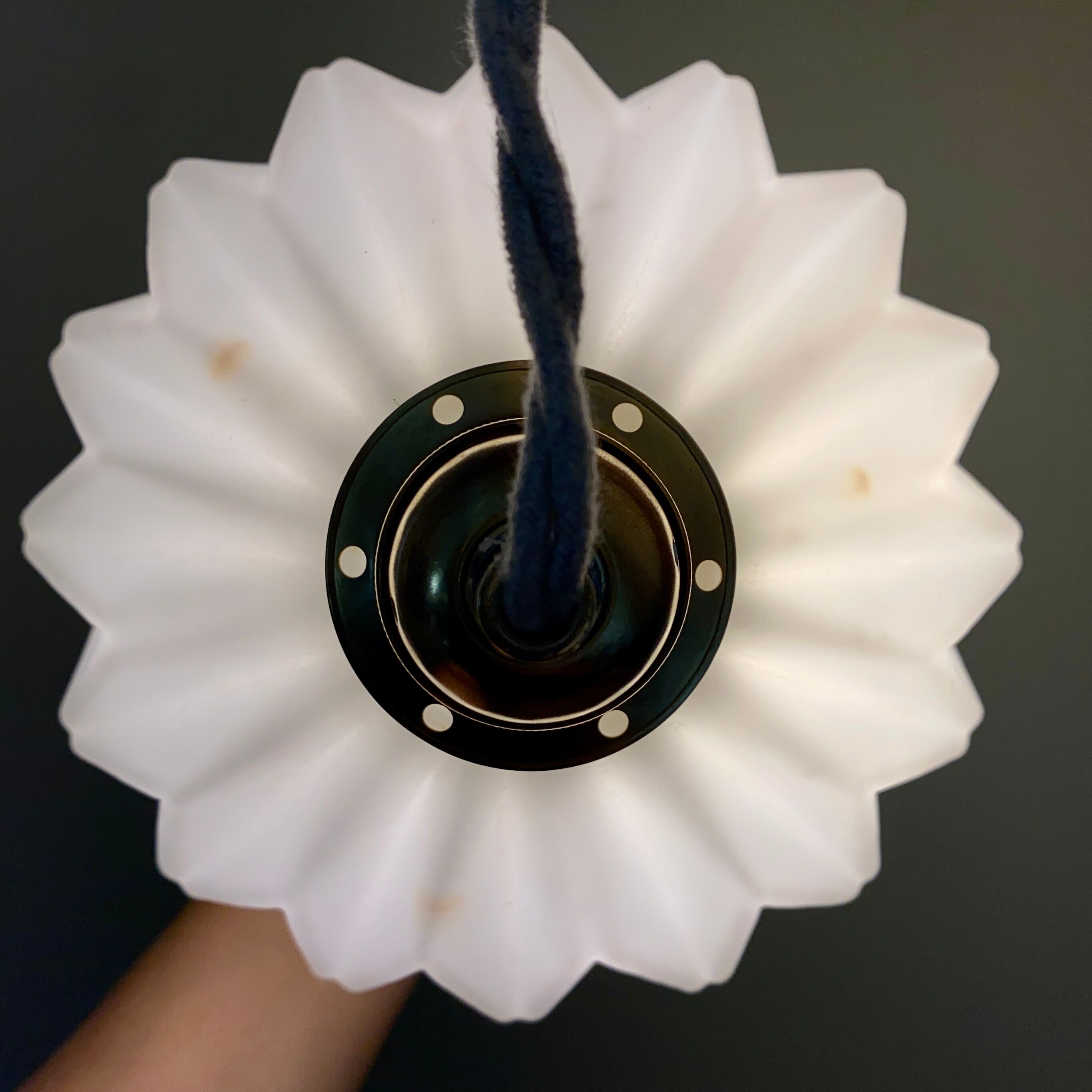 Vintage origami globe pendant lamp in white opaline