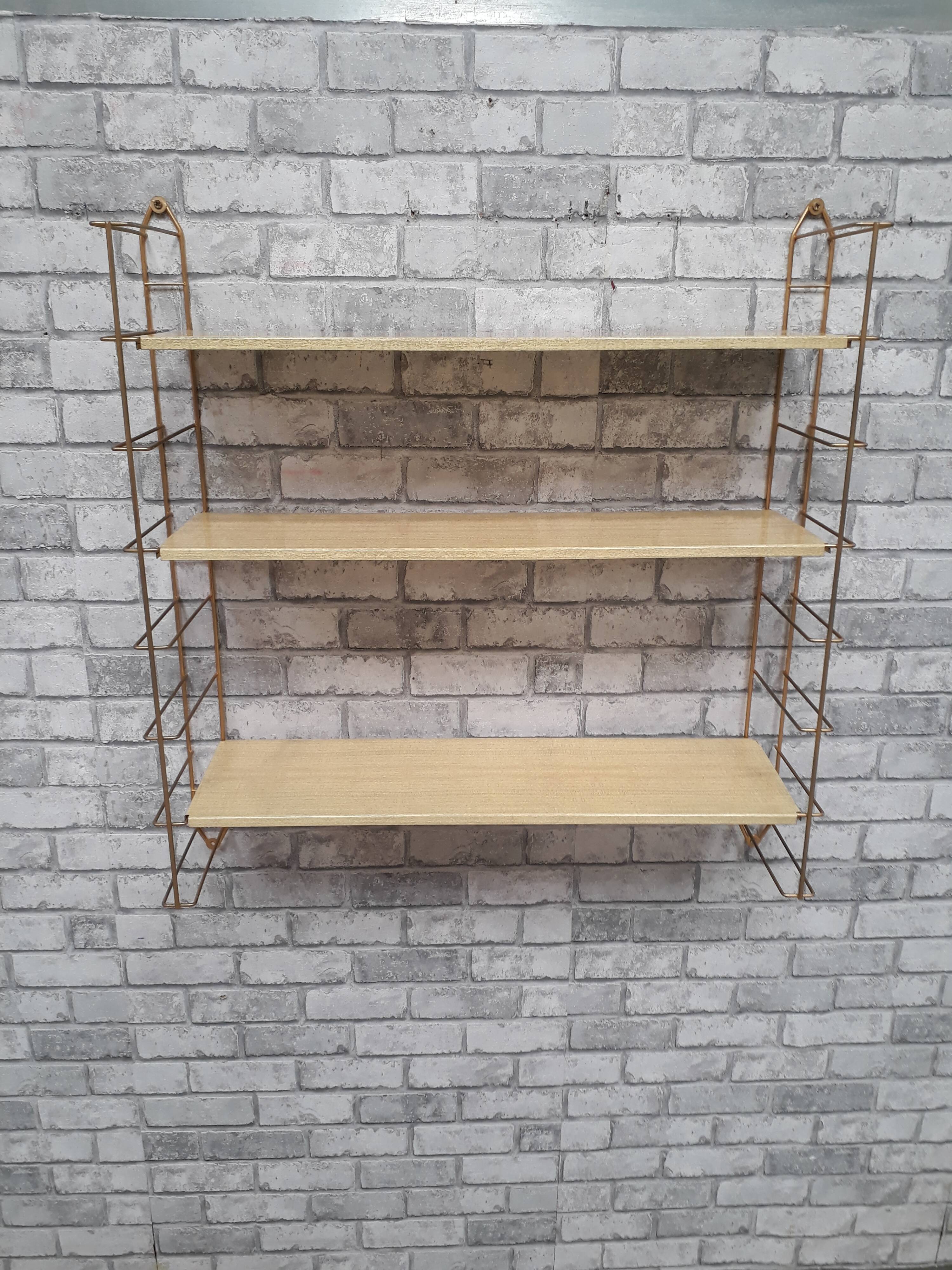 Extended  3 levels gold metal. 59 Width (cm): 68Hauteur (cm)