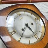 Horloge à pendule ancienne Gewes en bois