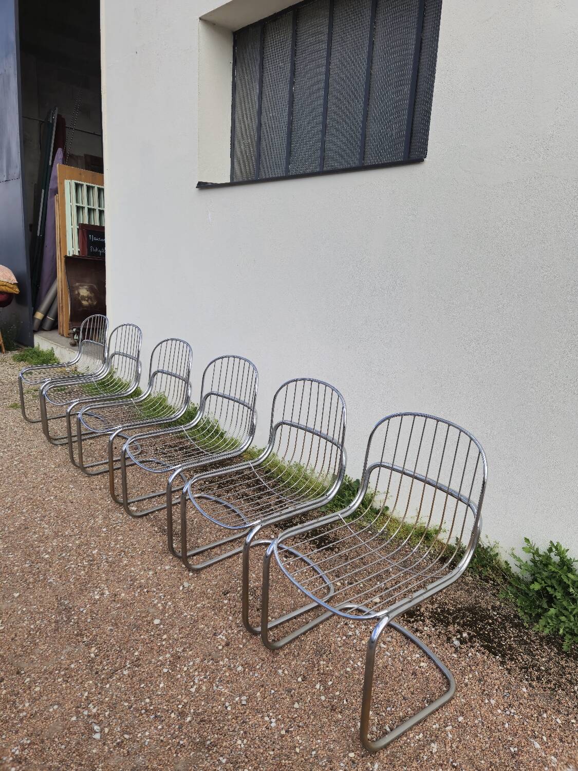 Set of 6 chrome metal design chairs from the 1970s.