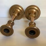 Paire d’anciens bougeoirs en laiton