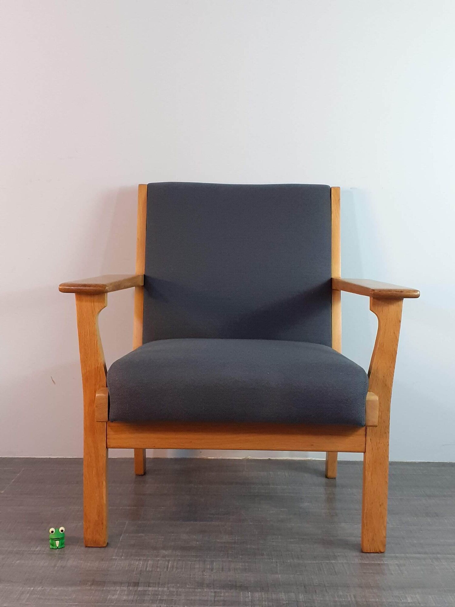 Hans Wegner GE-330 chair by Getama, Vintage Scandinavian 1960s