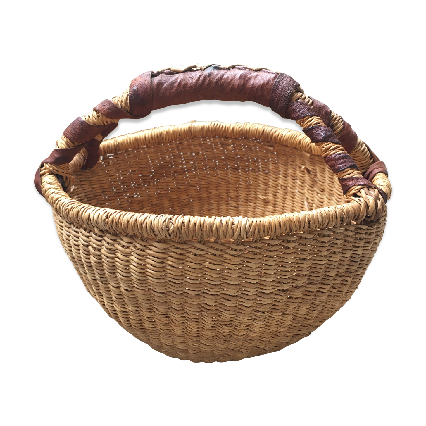 Small wicker basket