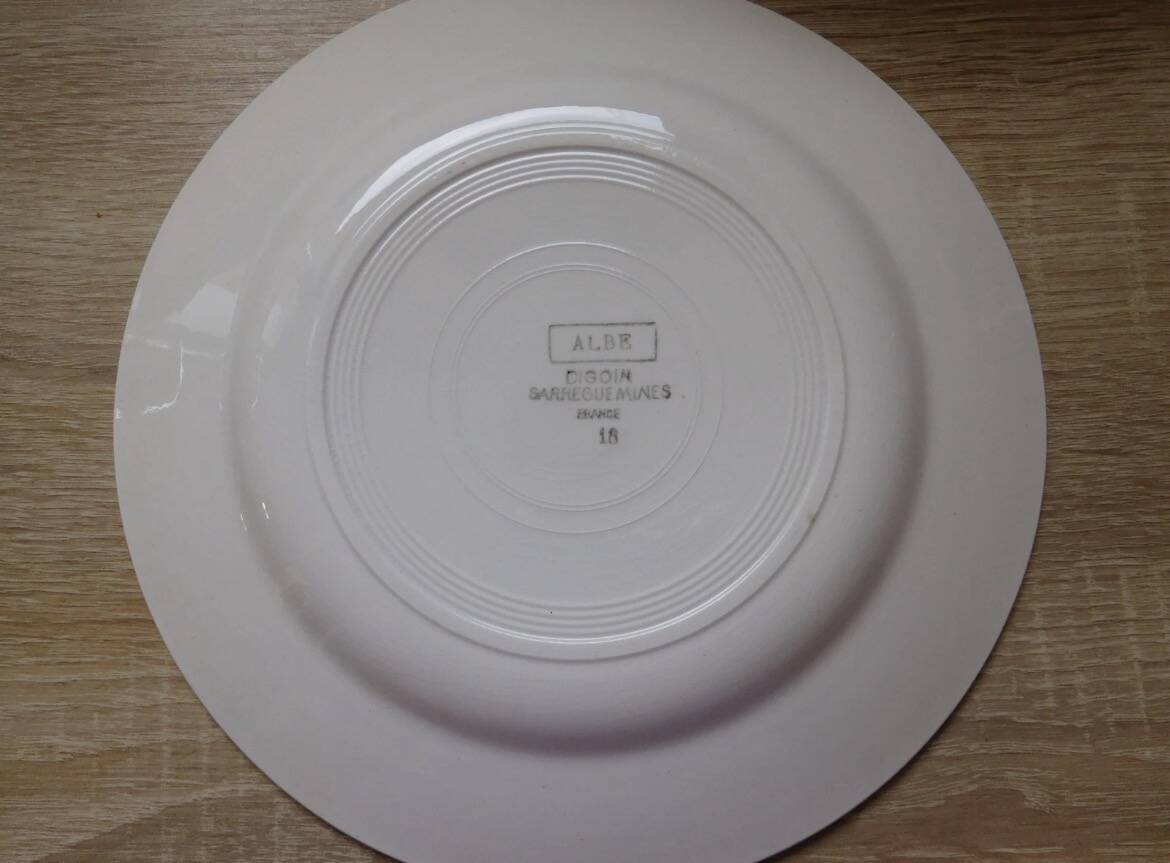 Flat plates Digoin Sarreguemines model Albe