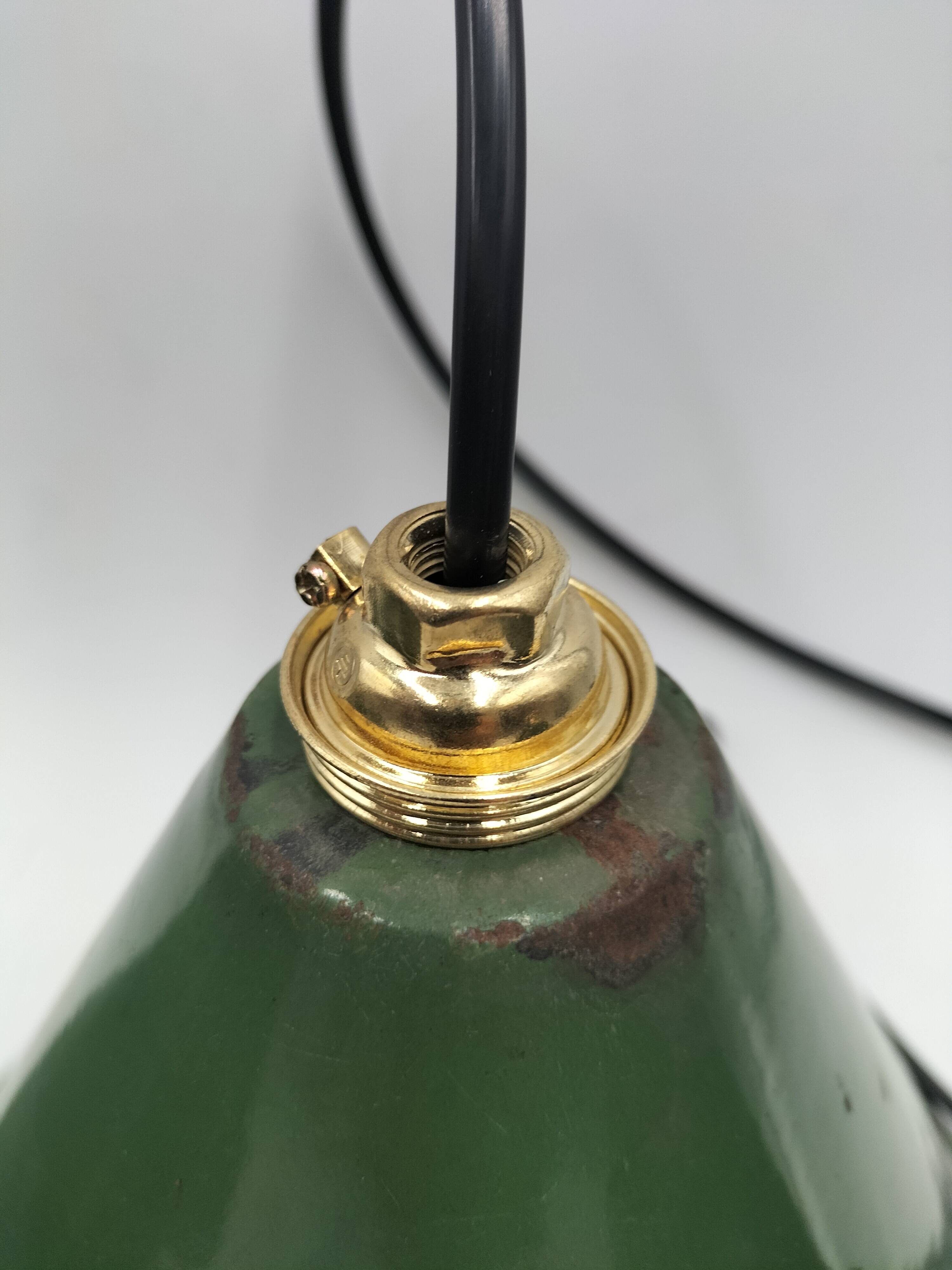 Enamelled sheet metal cone suspensions